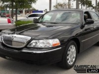 Lincoln Town Car Sedan Limo